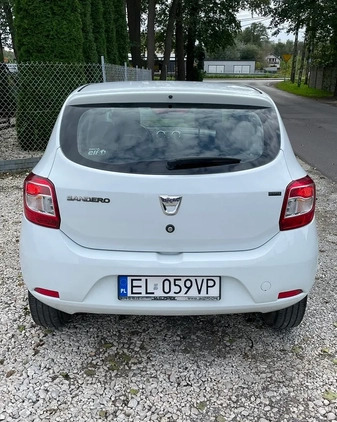 Dacia Sandero cena 24900 przebieg: 144000, rok produkcji 2015 z Sochaczew małe 326